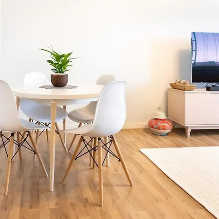Spacious 5th Floor One-bedroom * Куопио